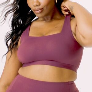 YITTY by Lizzo Burgundy Square Neckline Sports Bra size L